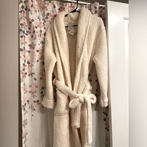 NWT Oake Teddy Robe in White